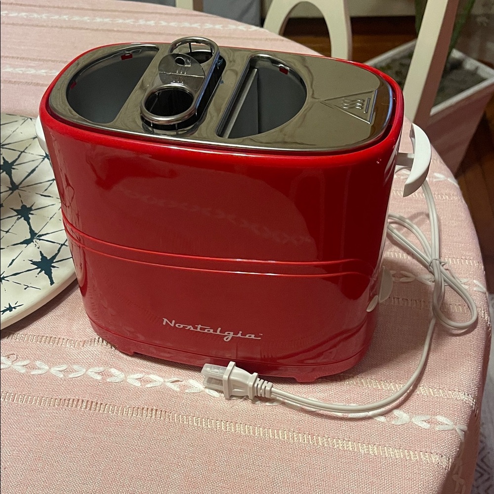 Brand New Nostalgia Red Pop Up Hot Dog Toaster